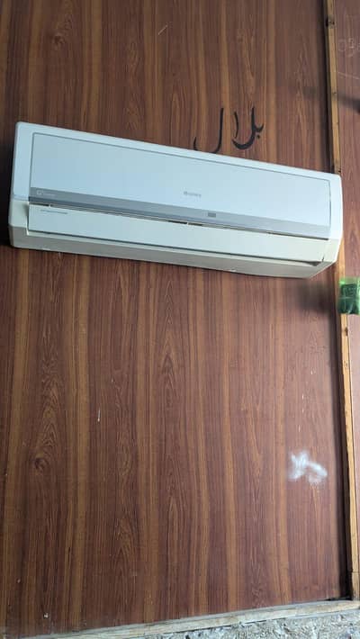 Gree DC inverter good condition all oky