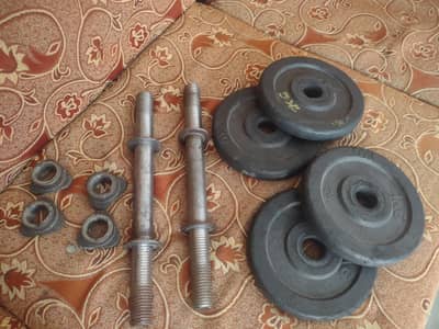 Adjustable dumbbells