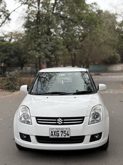 Suzuki Swift DLX Automatic with geniune navigation