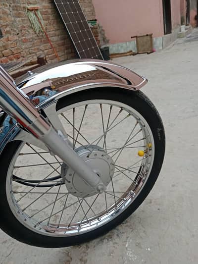 Honda CD 70 model 2025 red colour