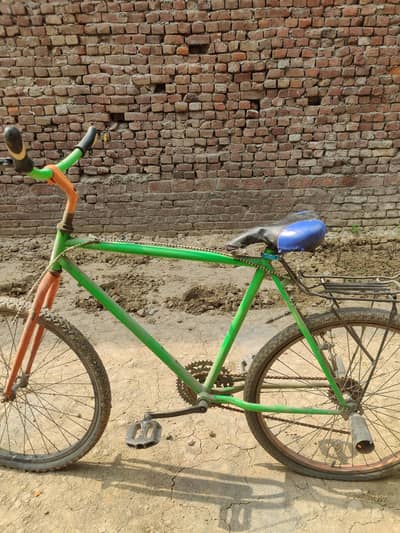 tyre dono dalne ha intrested bhi msg karo locatin daska