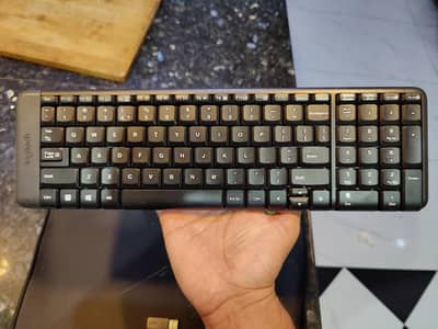 Logitech MK215 Wireless Keyboard + Mouse