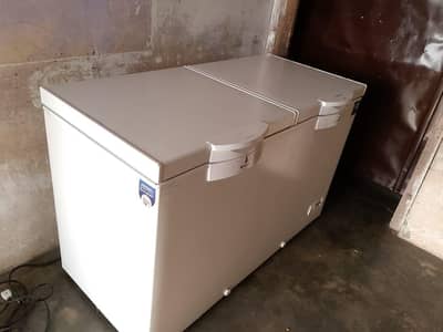 waves company ki deep freezer for sel