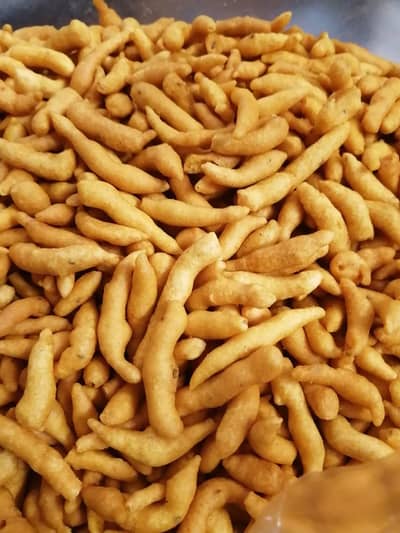 special baisan pakorian, with crisp 400 per kg