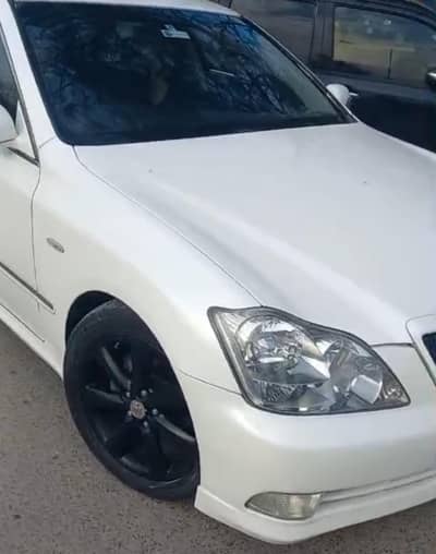 Toyota Crown 2005