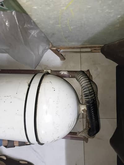 like new condition  selander