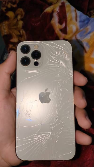 Iphone12 pro gold color