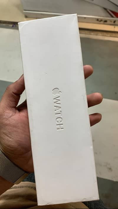 Apple watch series 11 46mm Gold titanium