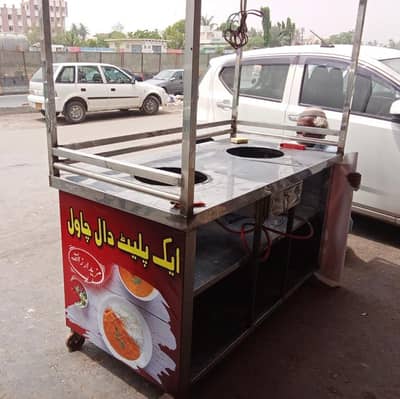 Steel counter for sale size 5 ft 30 inches,in very excellent condition