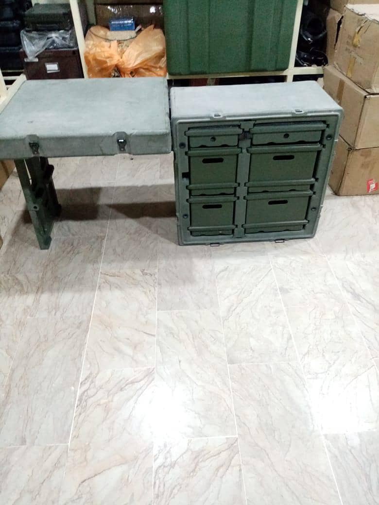 Field Table American 5