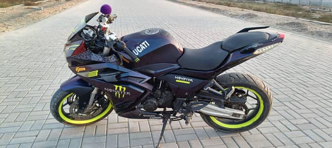 Ducati 200 cc | Model 2017 | Urgent Sale.