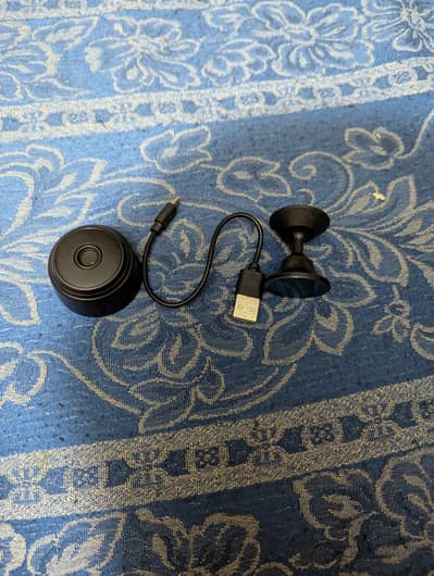 mini camera good condition daba bache SE path gya h