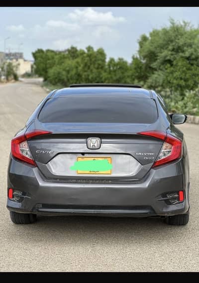 Honda civic 2018 UG