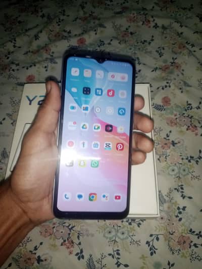 Vivo y21 pta approved box charger 9/10