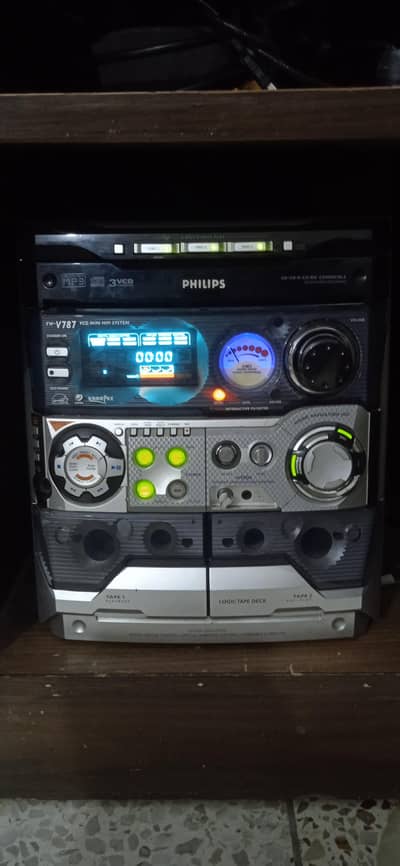 Philips speaker system