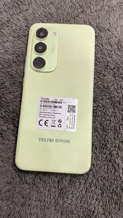 Tecno spark 40 pro plus   only 15days used