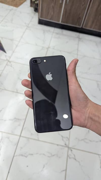 iPhone 8 plus non pta 10/10 water pack