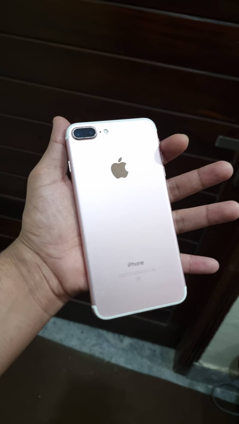 Apple iPhone 7 Plus 7