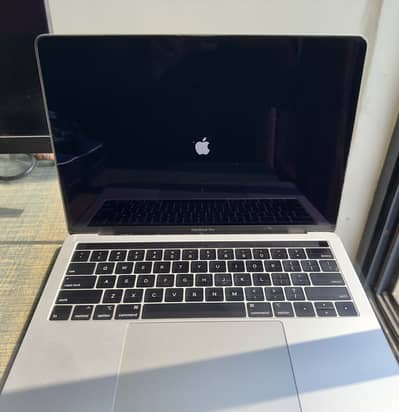 MacBook Pro 2019 – 128GB – Silver