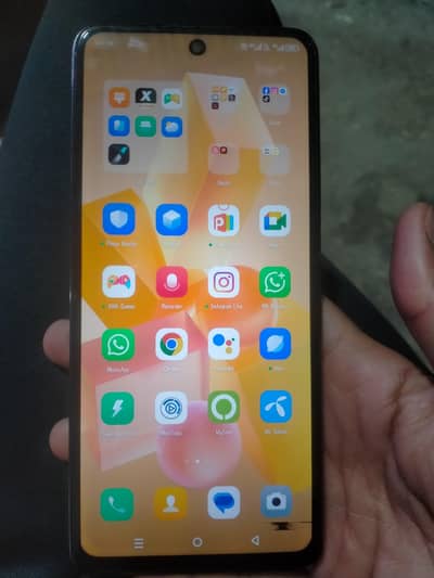 Infinix Hot 40 8+8GB / 256GB With Box – Minor Screen Spot – Full OK