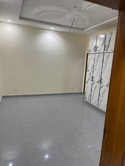 10 marla upper portion for rent for family