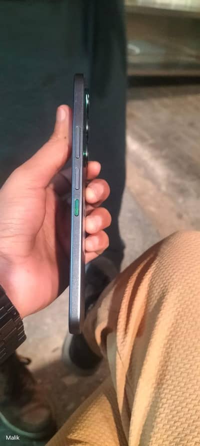 For sale (Jis ko chahiye rabta Karen discount k Sath full fresh set)