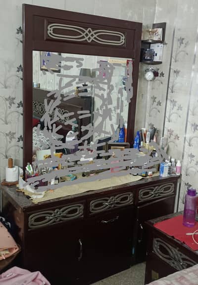 dressing table