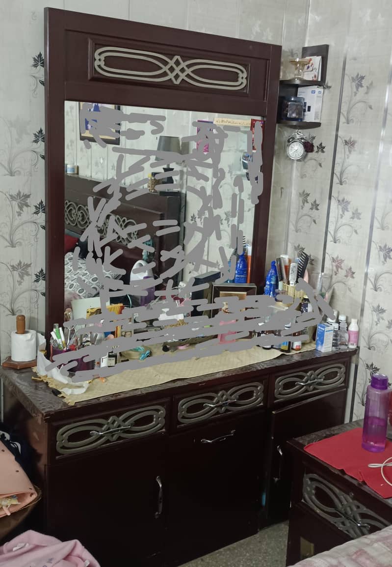 dressing table 0