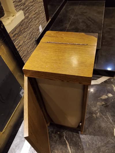 halat ap k samny hai portable size foldable hai