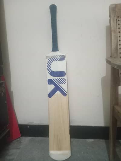 tap ball bat UK brand