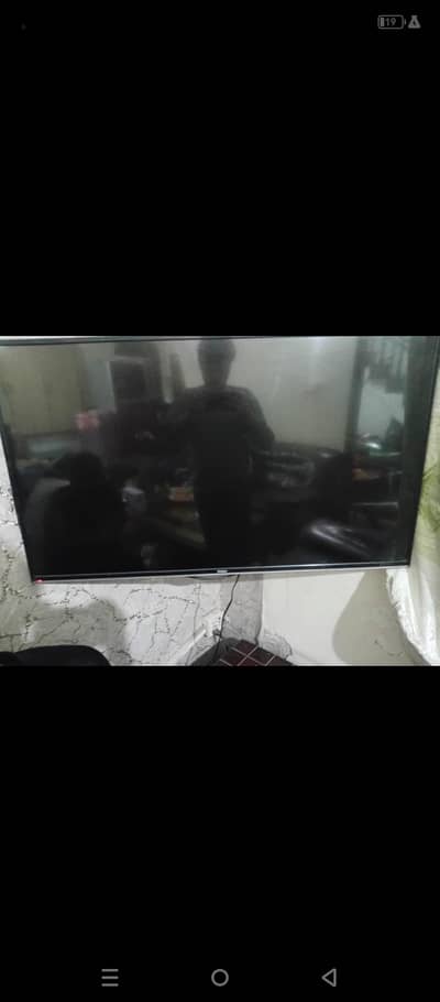 Haier LED For sale in good condishion 44 inches