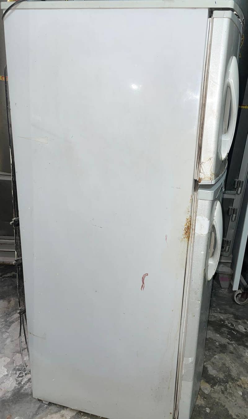 refrigerator 5