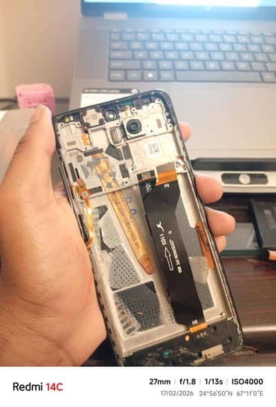 battery, original screen with camera