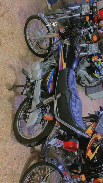 Honda CG 125 / 2011 model