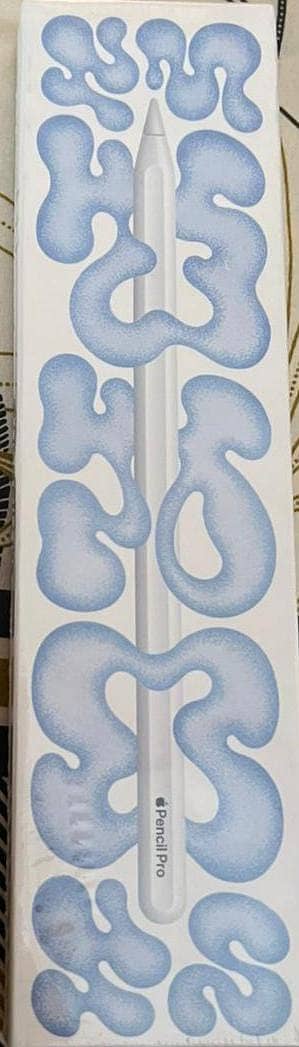 Apple pencil pro and ipad pro 13-inch (M5) Wi-fi space black colour