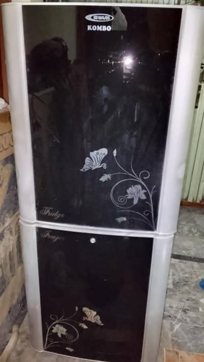 waves medium size frig for sale