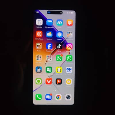 Infinix Note 40 8 ram 256gb Exchange possible Phone No 03358574616