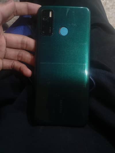 TECNO CAMON 15