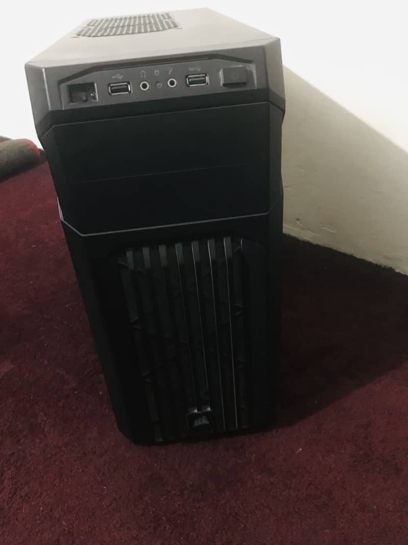 GAMING PC READ DESCRIPTION 0
