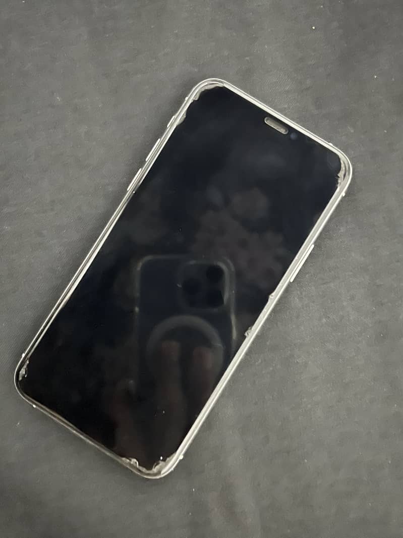 Apple iPhone 11 Pro 7