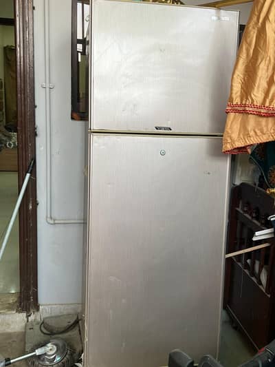 Waves, Vista series Refrigerator