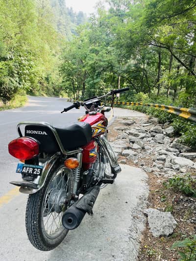 Honda CG 125 Red 2025 Islamabad Regd