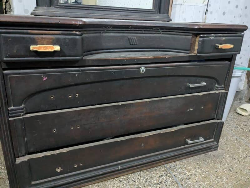 Dressing Table + Marble Mirror 2