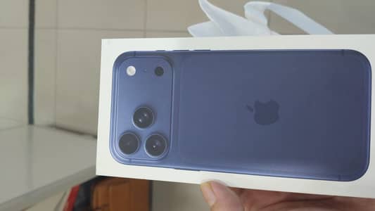 17 Pro Max 512 GB BLUE