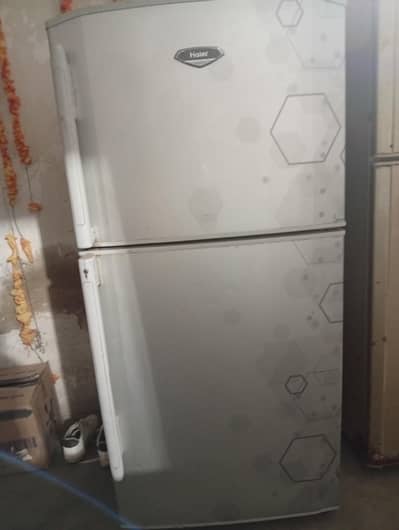 bhot Kam use h condition bhot Achi h