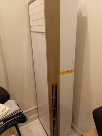 Haier 2 Ton cabinet dc inverter