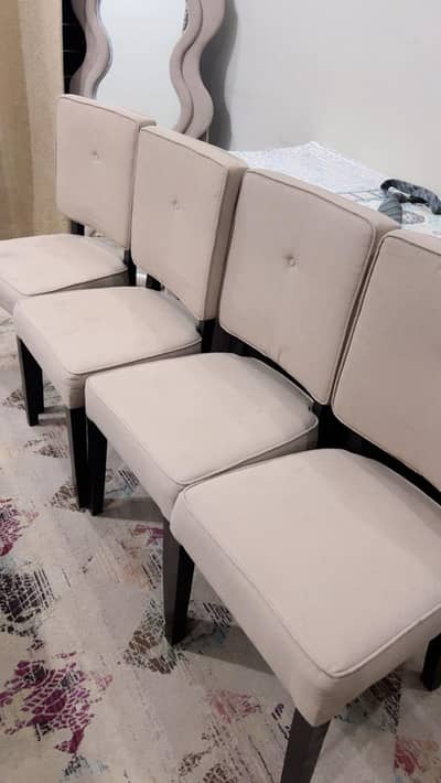 SET OF 4 SOFA CHAIRS !!!