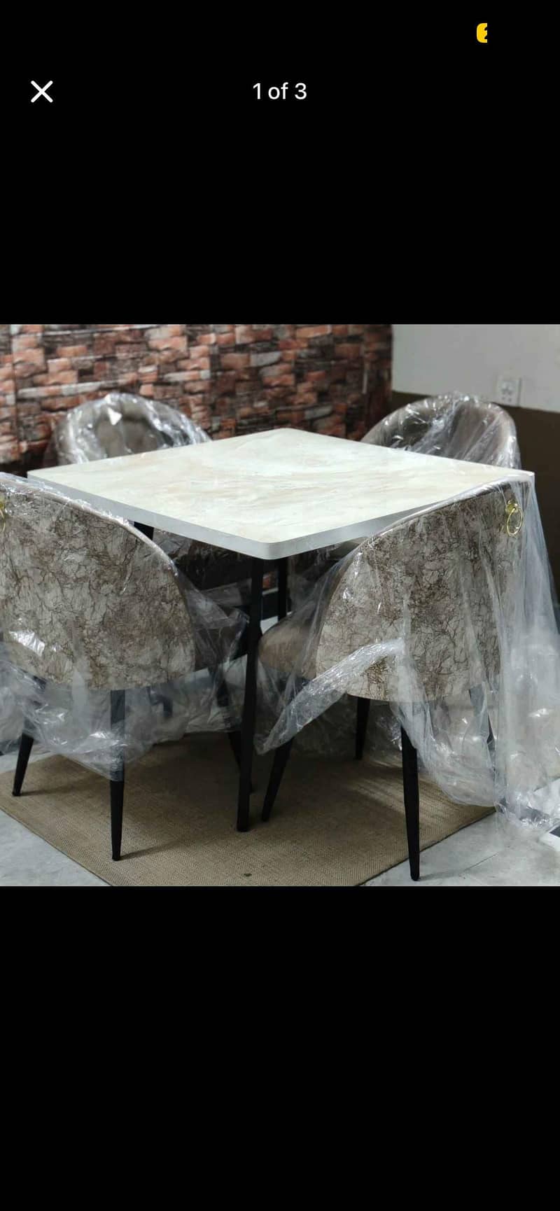 4 seater dinning table 0