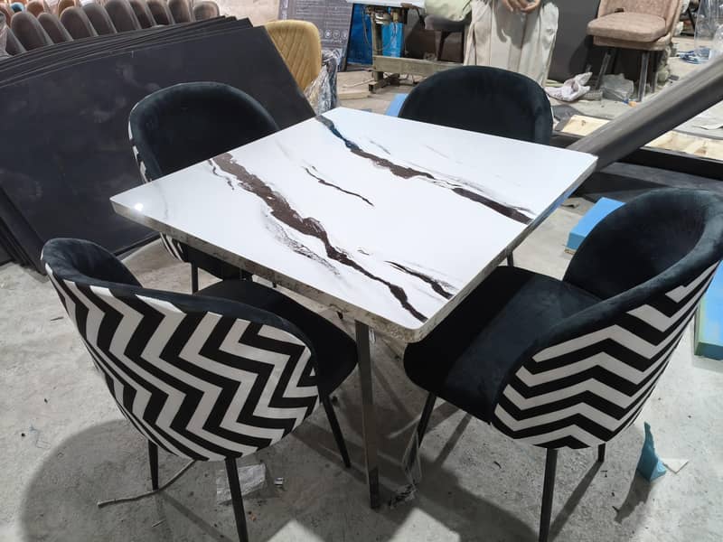 4 seater dinning table 6