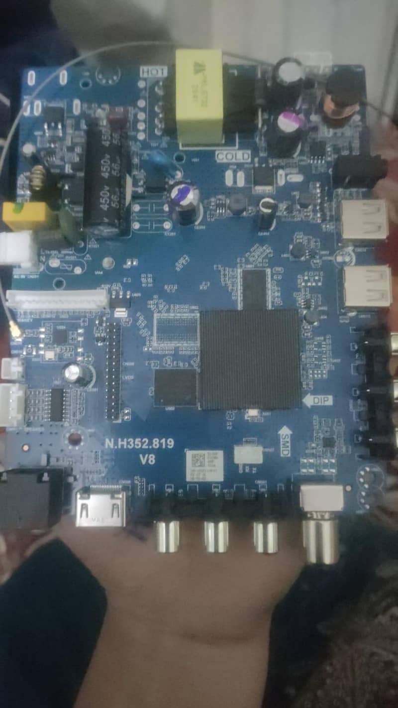 32" Android led card 0